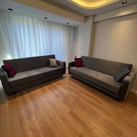 イスタンブールZeytinburnu Merkezi Konumda, Sifir Daire & Esyalarアパートメント エクステリア 写真